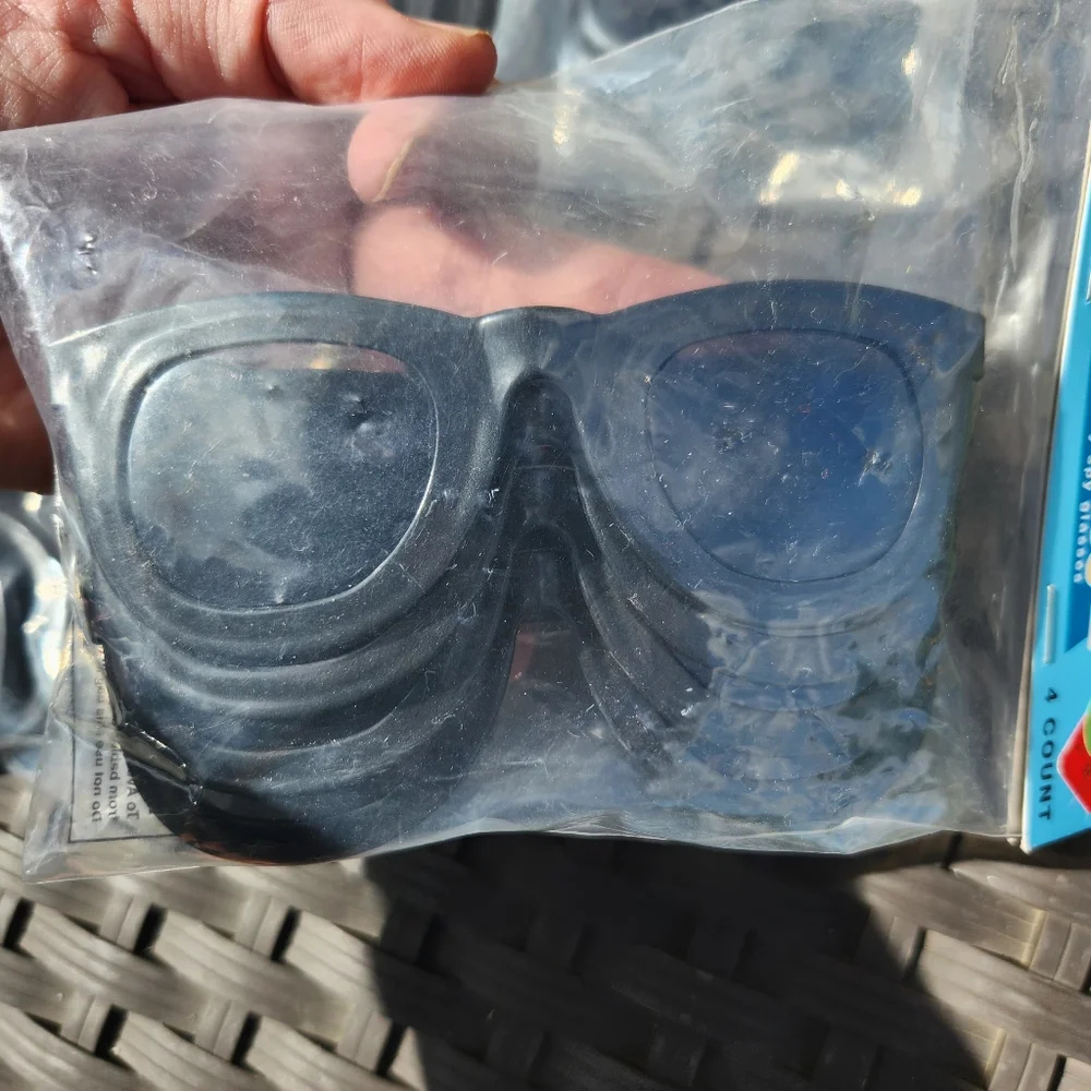 Spy Party Novelty Kids Glasses And Mini Treat Bags